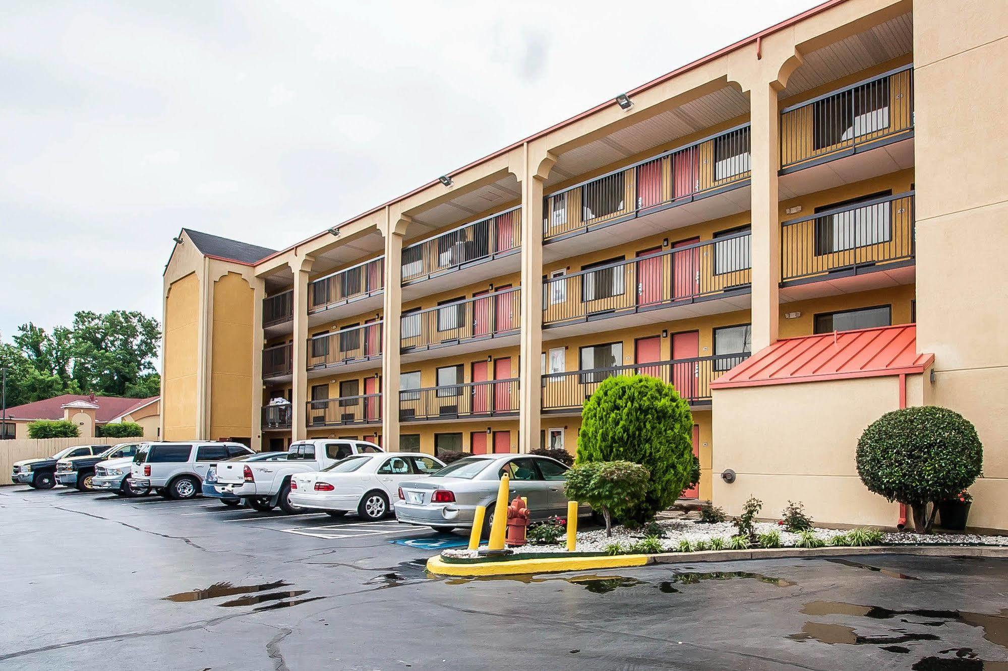 Econo Lodge Inn & Suites Memphis Extérieur photo
